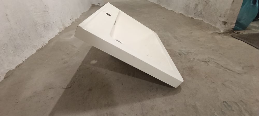 Umywalka akrylowa Koron 600