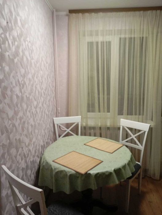 ВОКЗАЛ 2 хвилини пішки! низький поверх. 2-во кімнатна квартира