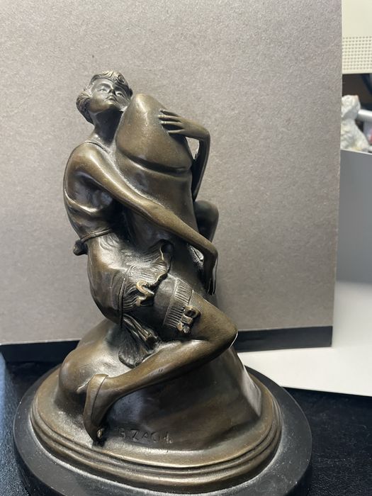 Bruno Zach Art-Deco erotyczna rzeźba kobiety "Przytulaczka" DOSTAWA GRATIS