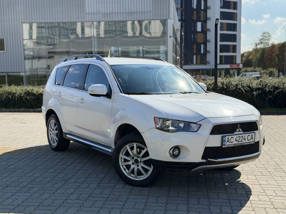 Mitsubishi Outlander 2010 2.2 дизель