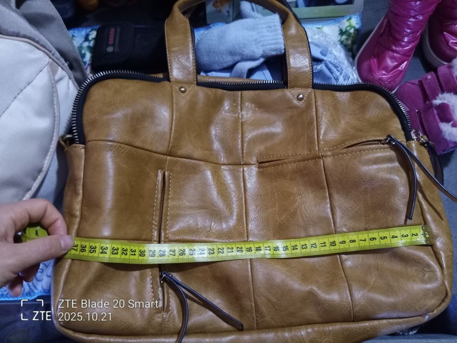 Продам сумку коричневого кольору