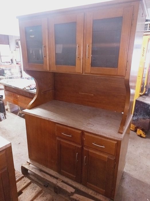 Móvel louceiro com pedra