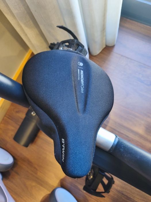 Bicicleta de exercício com pouco uso