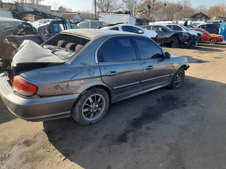 Разборка Hyndai Sonata 2004 рік 2.0 бензин