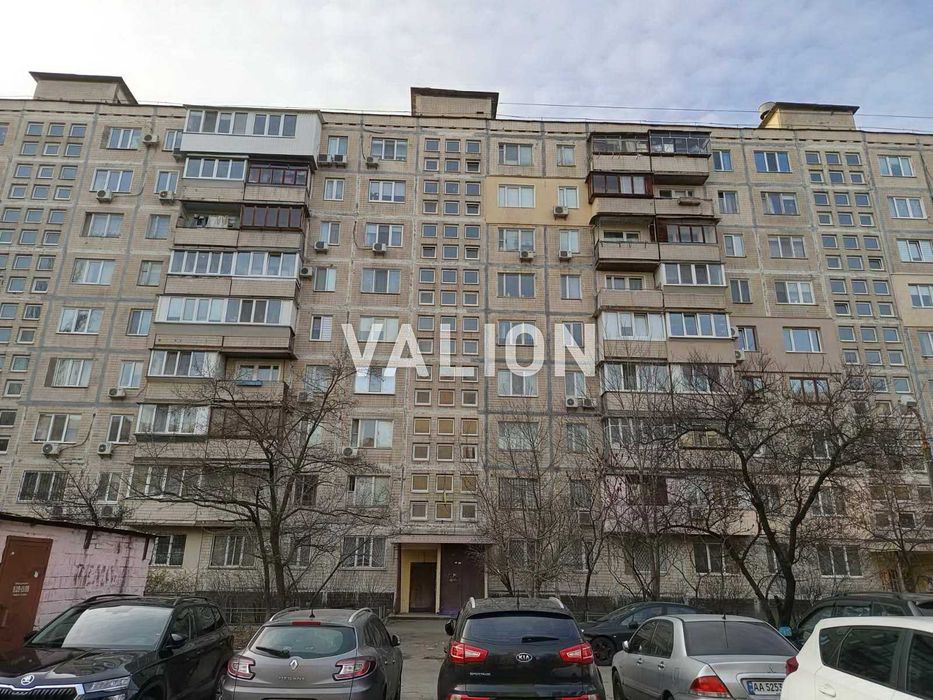 Продам 2-комн. квартиру, р-н Оболонь, пр. Оболонский 33а