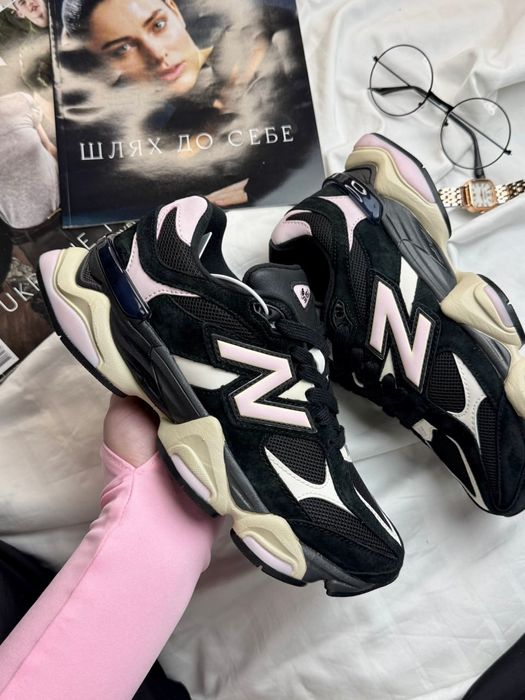 New Balance 9060 Black Pink