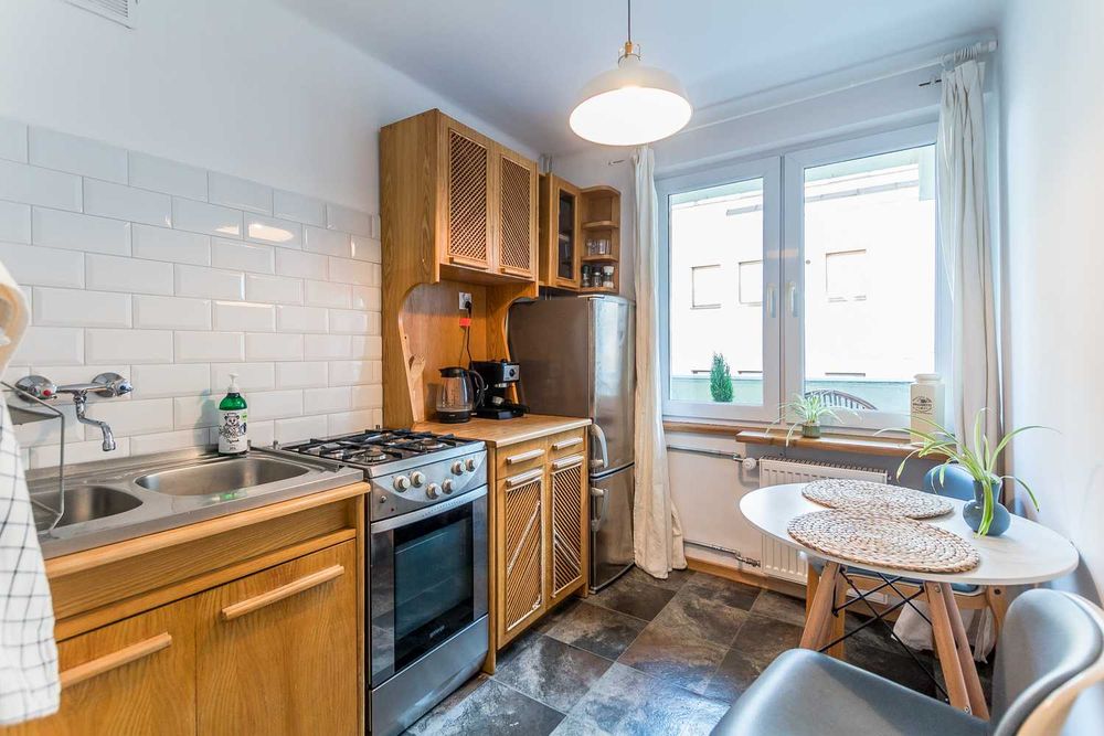 Hala Targowa - Sołtyka - 31m2 + balkon - bdb standard - od 10 lutego