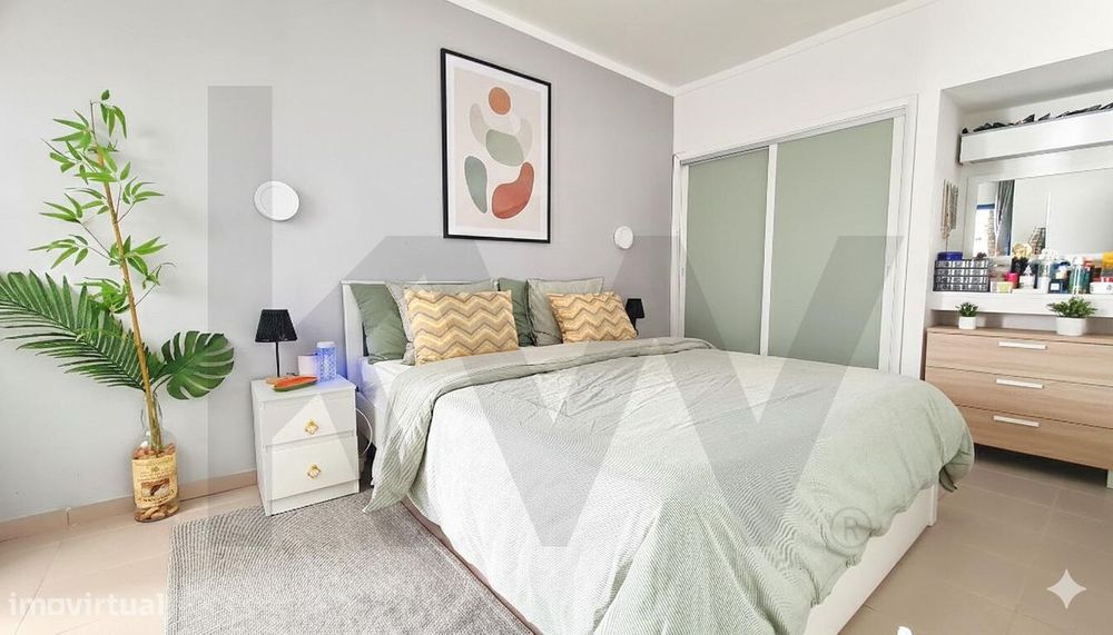 Apartamento T1 Mobilado e Equipado no Clube Praia da Rocha, a 300m do