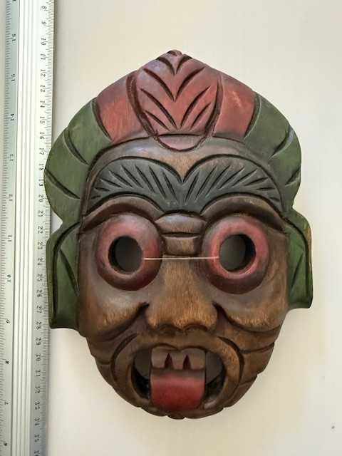 Máscaras africanas e outros países