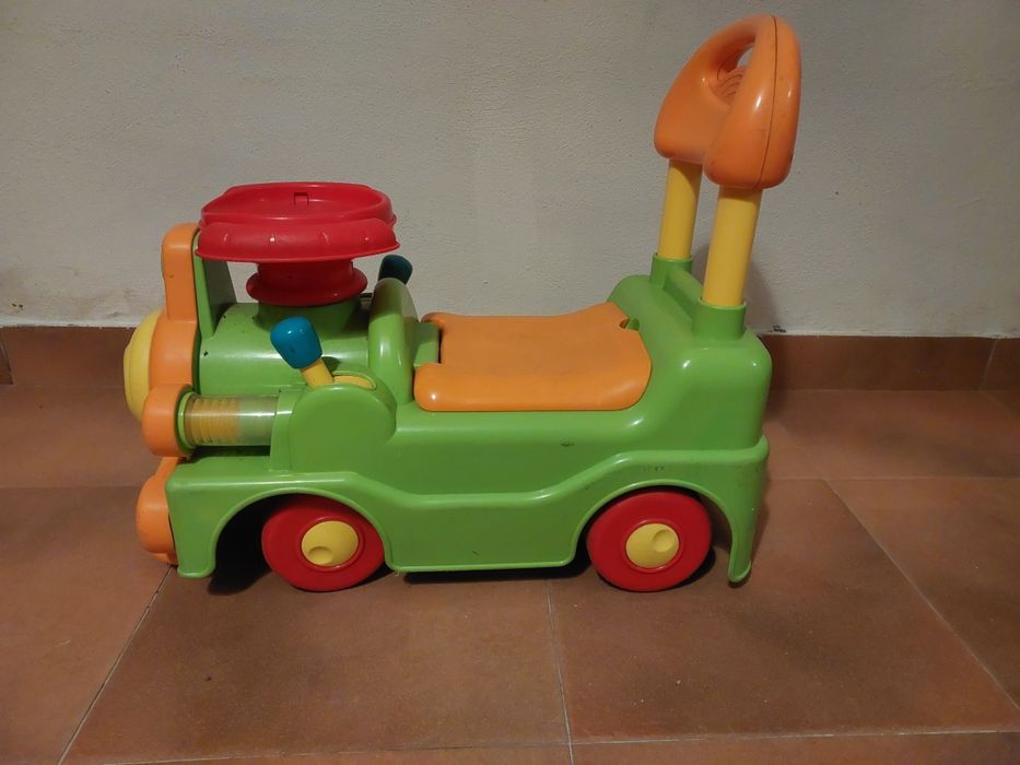 Carrinho brincar criança