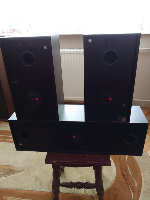 Firma Carbon głośnik centralny + 2x satelity stan bdb. Ko