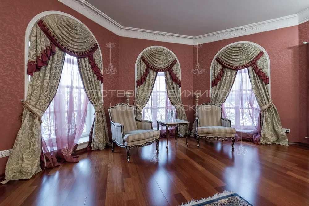 Розкішний будинок з ремонтом + бассейн Мічуріна Печерськ, Звіринецькая