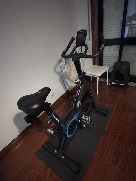 Vende se passadeira e bicicleta