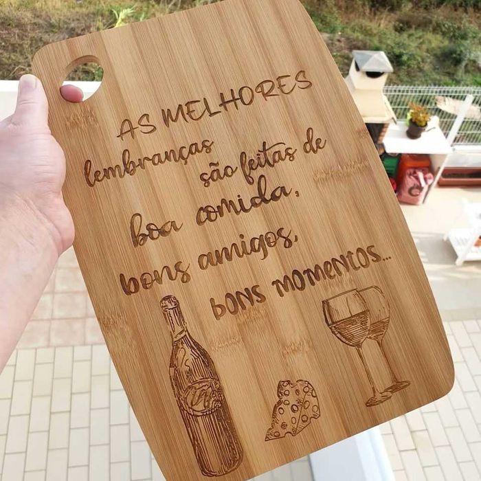 Tabuas de cortar, tábuas de cozinha, tábuas de servir.