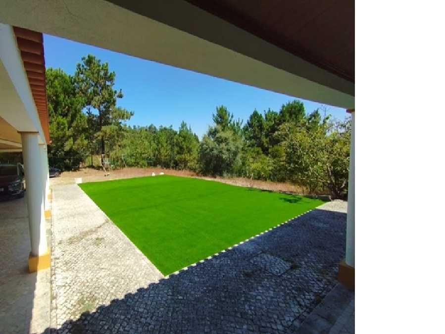 Quinta T3 inserida numa área de 3 hectares com boas infraestruturas