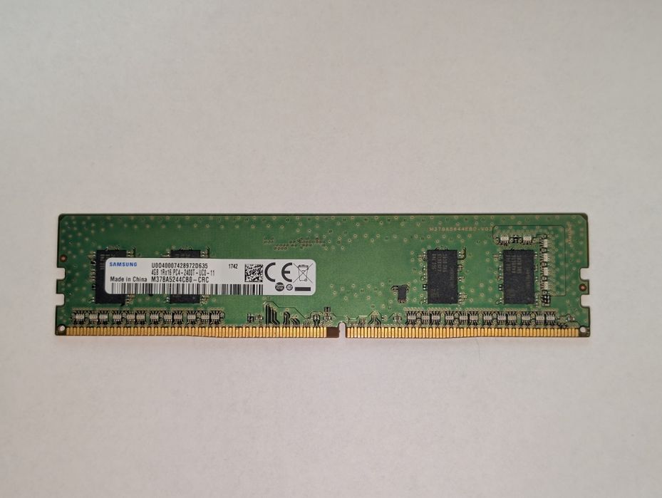 Pamięć ram Samsung DDR4 4GB 2400