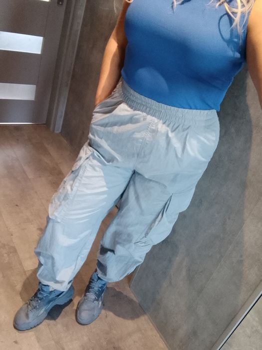 Spodnie ortalionowe Bershka S 36