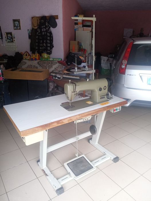 Máquina de costura industrial