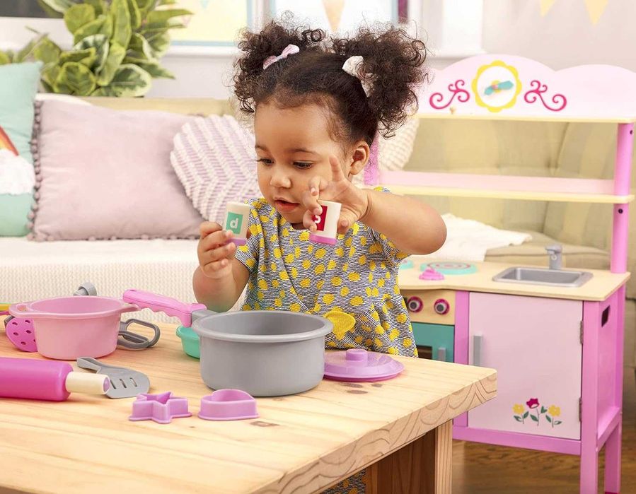 Ігровий набір для приготування їжі,від Battat.Іграшковий посуд