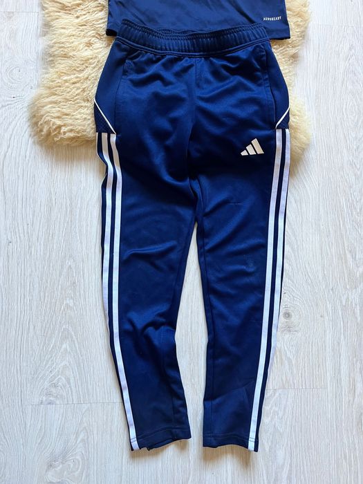 Костюм спортивний адідас adidas 140
