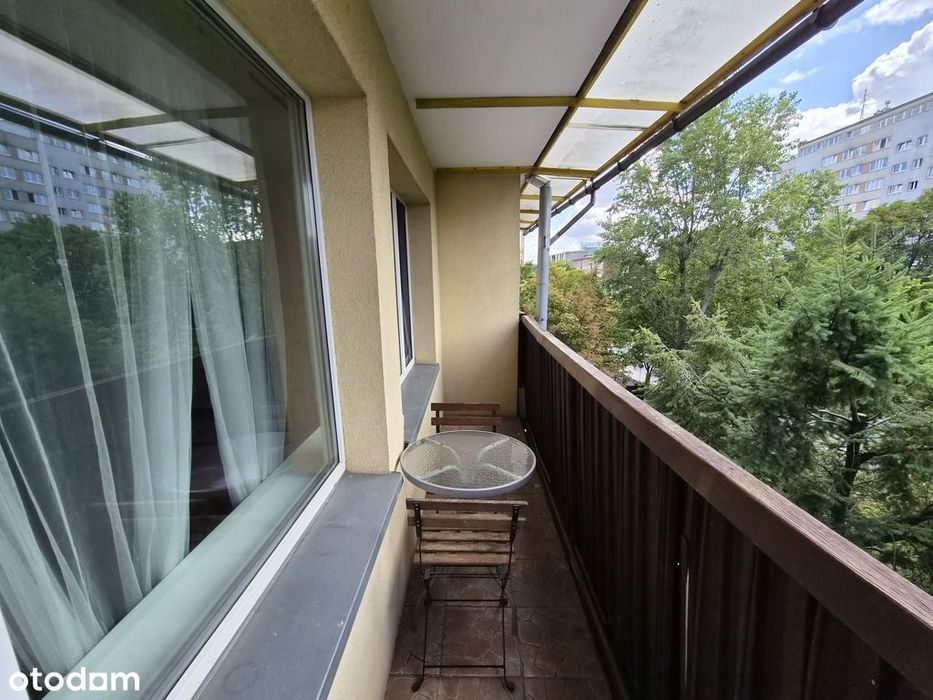 2 lub 3 pokoje z balkonem obok Sky Tower i Ue