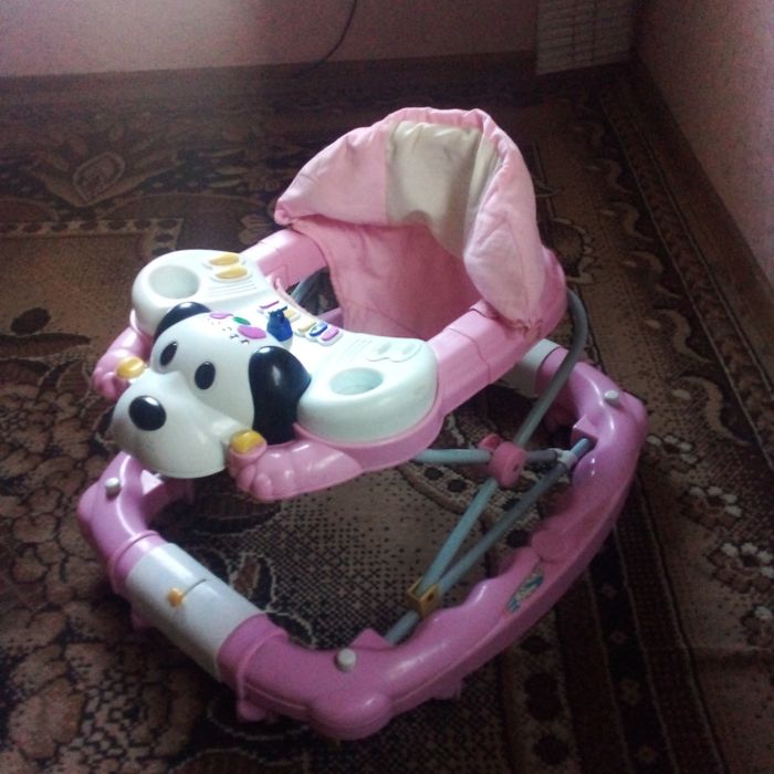 Дитячі ходункі.відмінні