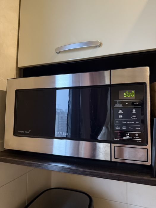 Терміново! Мікрохвильова піч Samsung