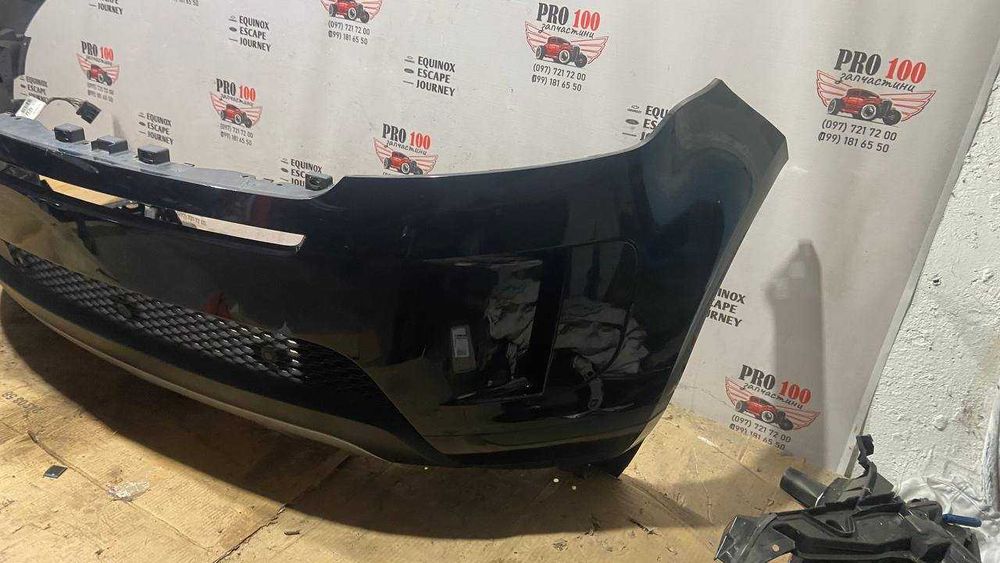 Бампер передній Рендж Ровер Евок Land Rover Range Rover Evoque 2019 -