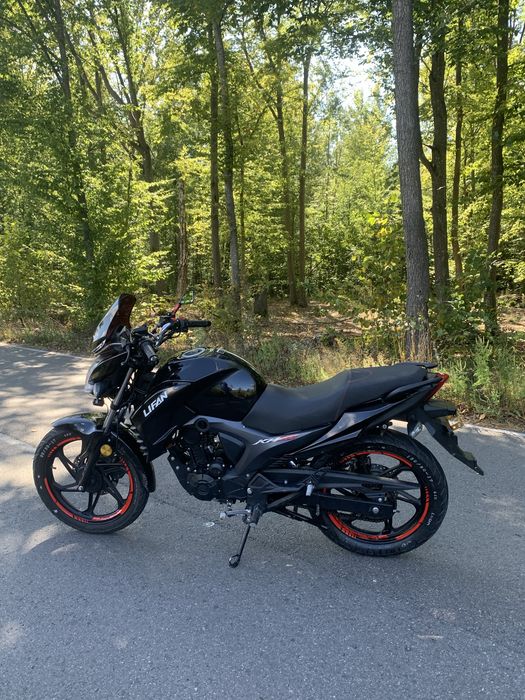 мотоцикл Lifan kp200