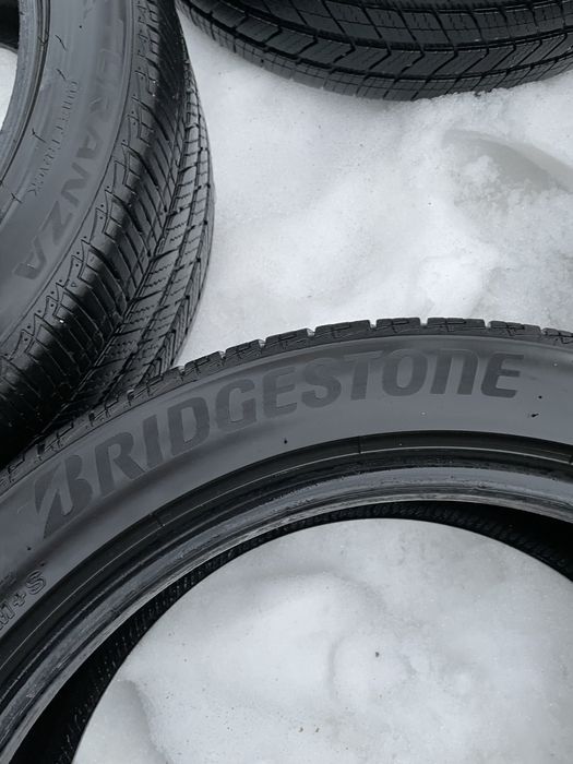 Комплект шин Bridgestone turanza 245 45 r19 всесезонні r19/245/45