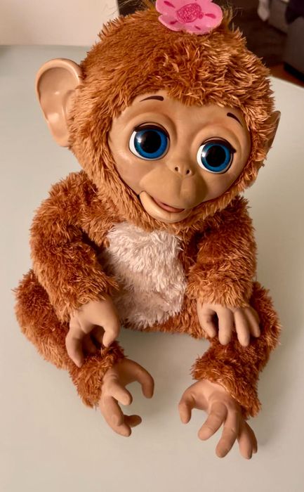 Macaquinha peluche interactiva da FurReal - Hasbro + oferta 1 peluche