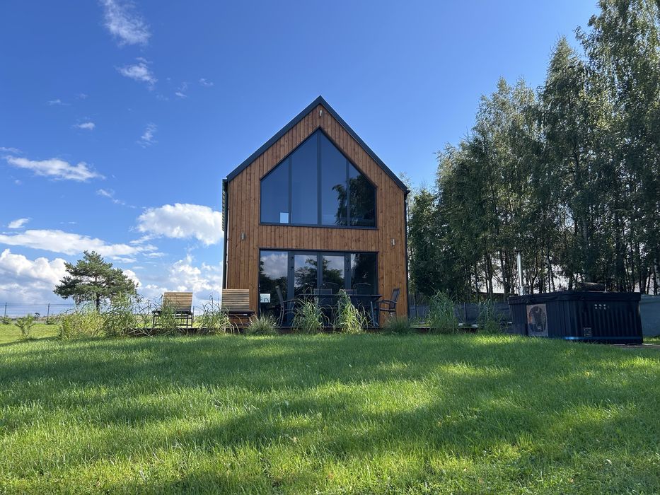 Oak House. Domek z balią w Serskim Lesie