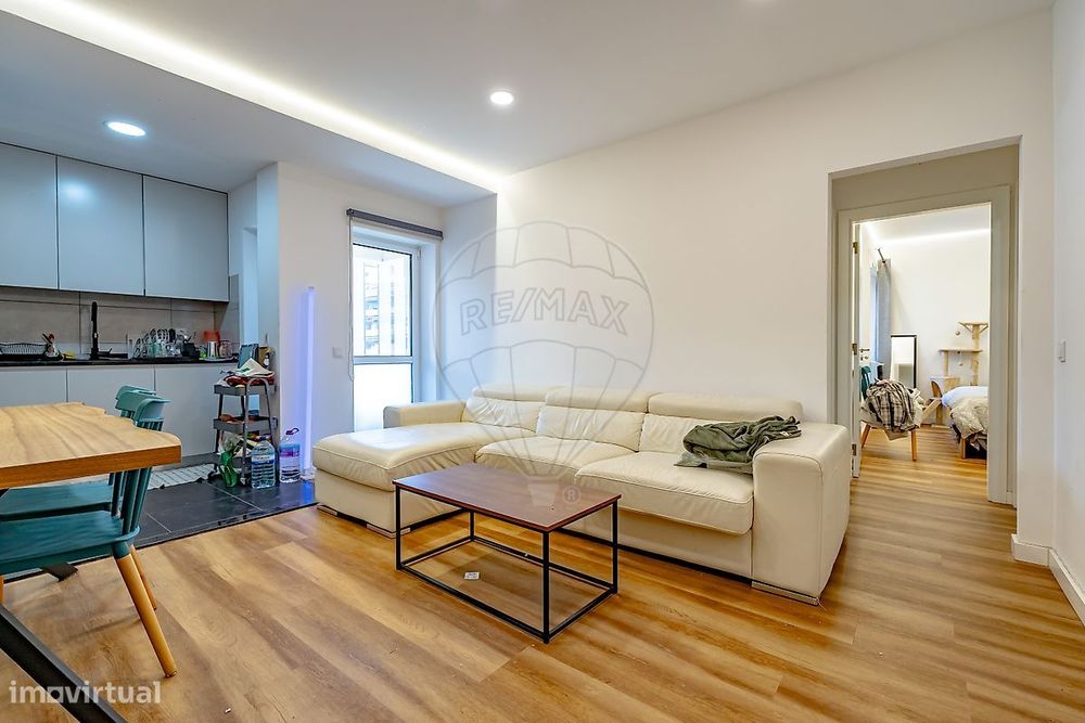 Apartamento T1 para venda — Coimbra (Sé Nova, Santa Cruz, Almedina E São Bartolomeu), Coimbra