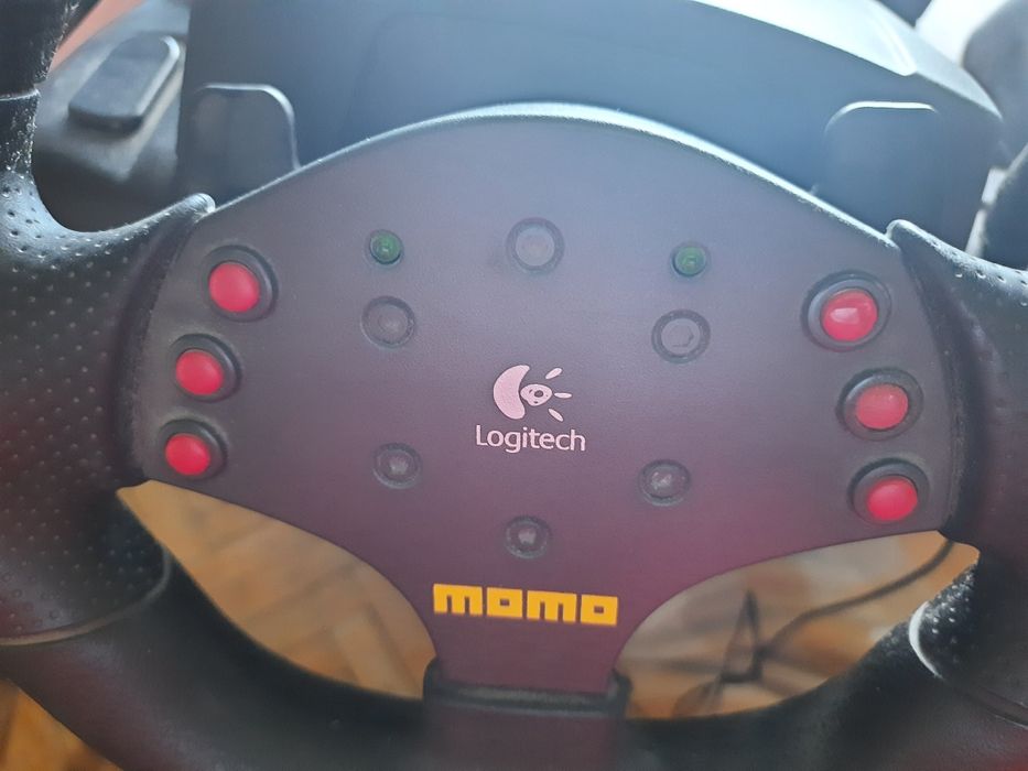 Ігровий руль кермо Logitech momo racing