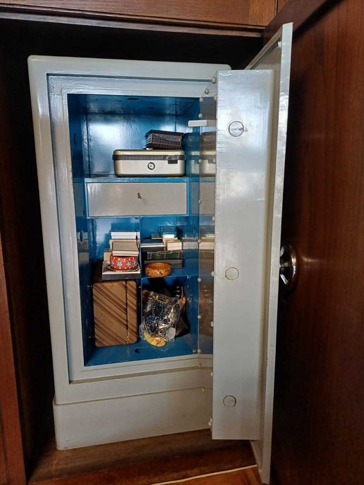 Cofre grande como novo