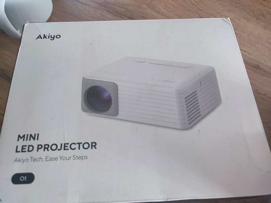 Mini projektor multimedialny