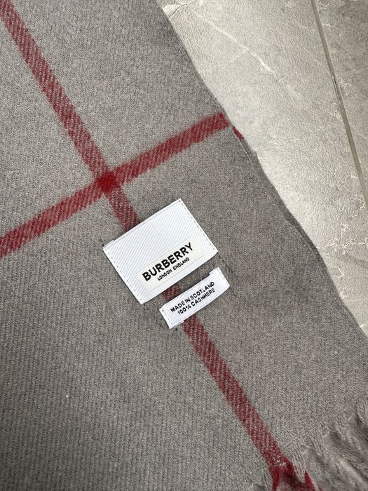 Кашемировый шарф Burberry серый