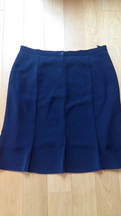 Spódnica 52 elegancka z podszewką granatowa pas 100cm