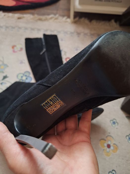 Чобітки високі 37 розмір fellini