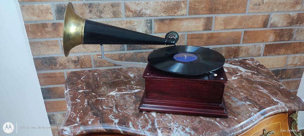 Antyk Gramofon z tubą plus płyty