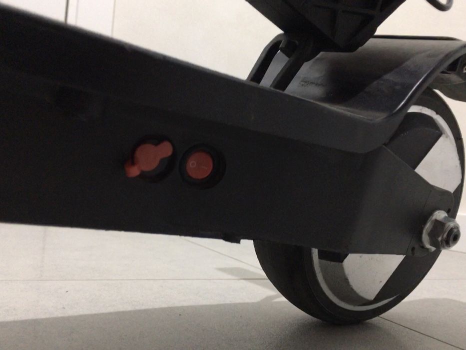 Электроскмокат Futura