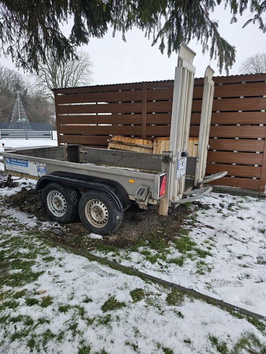 Przyczepa pod mini koparki.