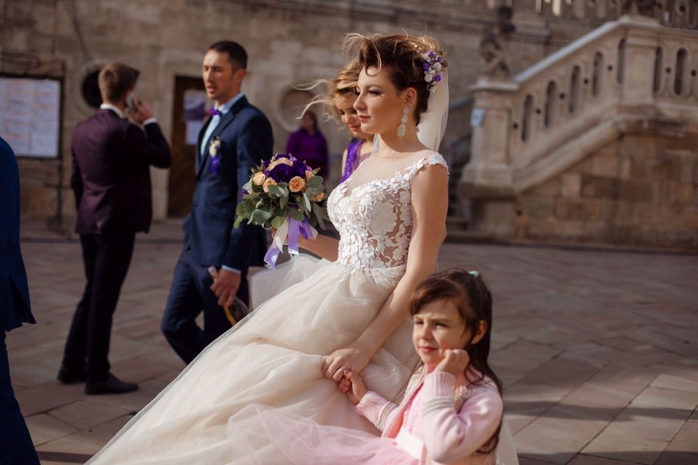 Весільна сукня