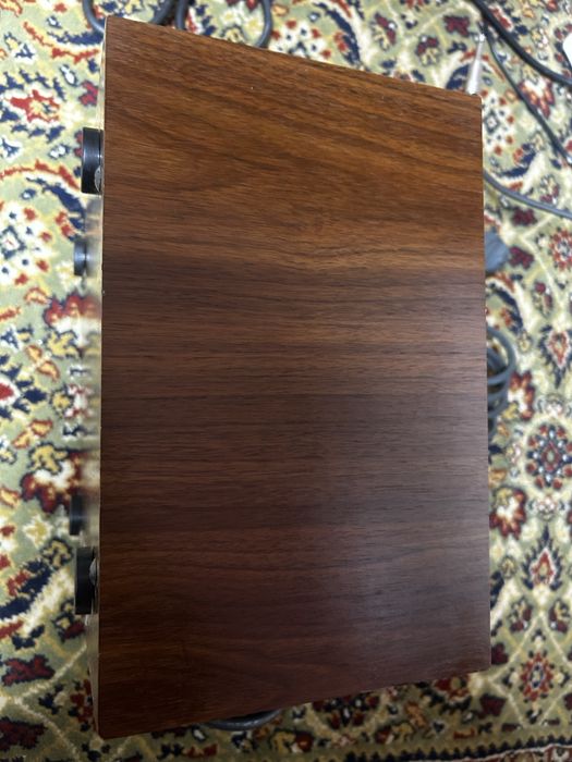 Roland Cr-68 drum machine