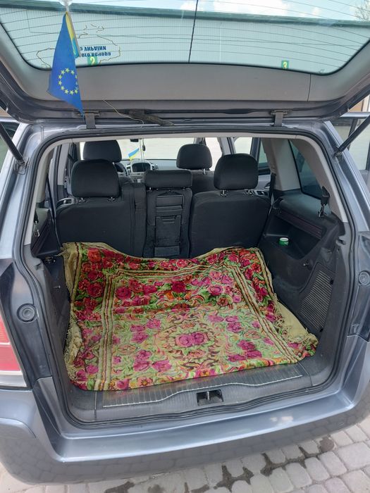 Opel Zafira b 1.9ctdi 2005 рік