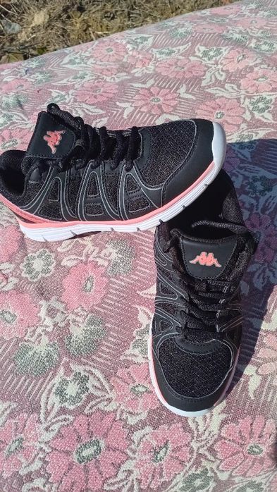 Жіночі кросівки 35, 36 р. Adidas, puma, kappa