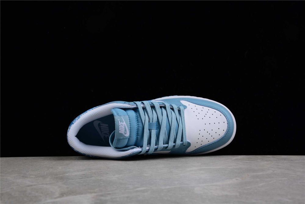 Nike Dunk Low - Branco e Azul