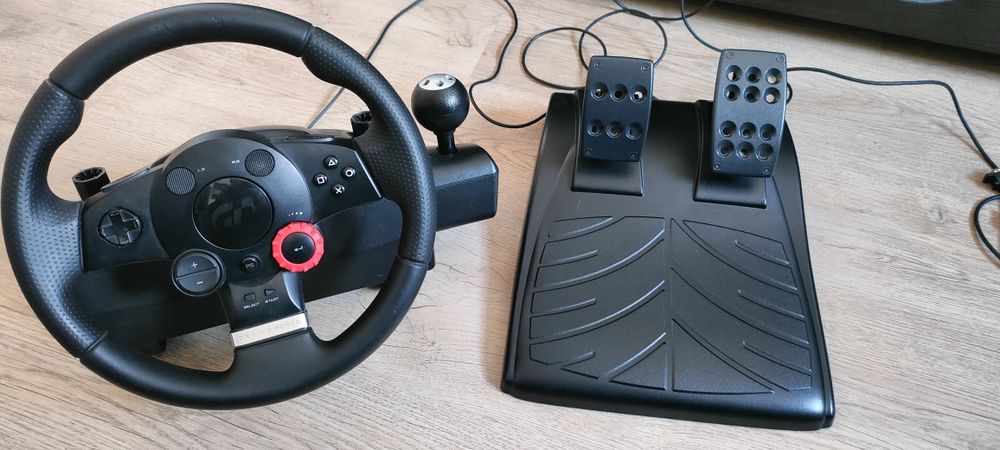 Logitech Driving Force GT