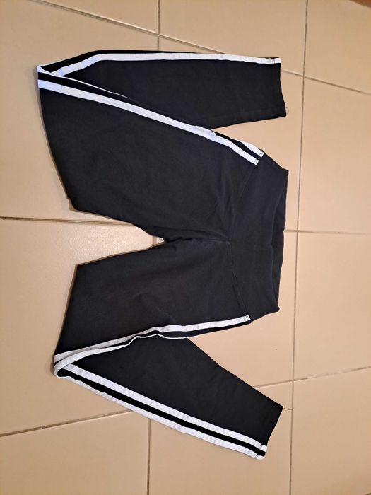Leggings Desportivas Pretas com Faixas Laterais Brancas 14-15 anos