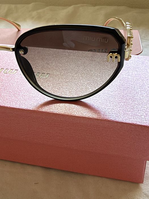 Óculos de sol miu miu